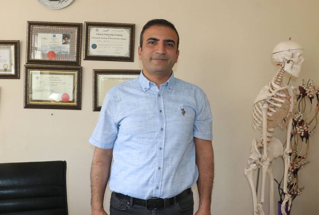 14 ay boyunca kabız olan adam, hayatının şokunu yaşadı! Her şey hastanede ortaya çıktı 3